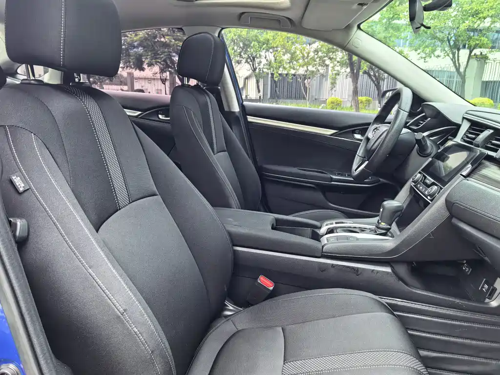 Honda Civic — миниатюра 13