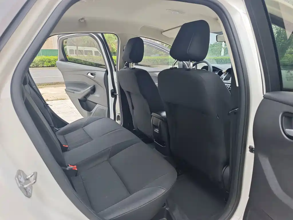 Ford Focus — миниатюра 11