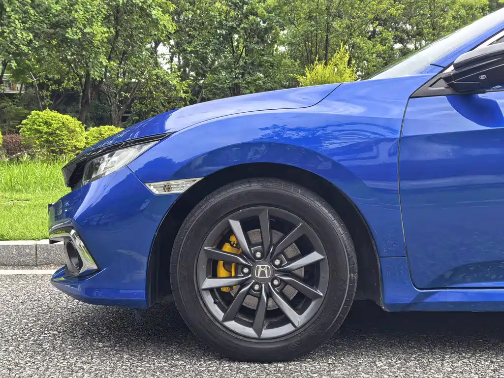 Honda Civic — миниатюра 8