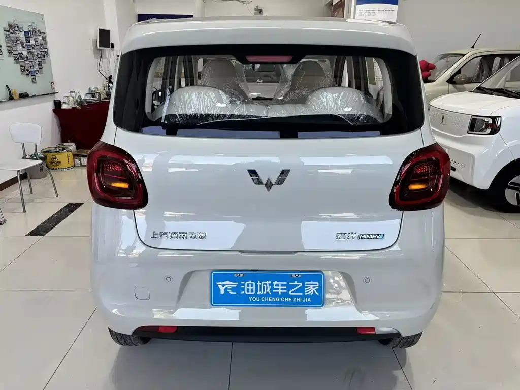 Wuling MINIEV — миниатюра 5