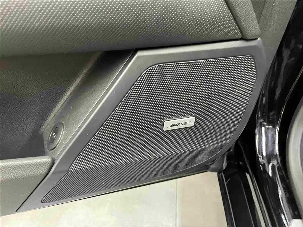 Cadillac XTS — миниатюра 10