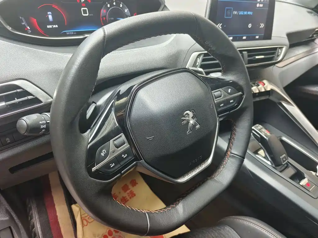 Peugeot 4008 — миниатюра 5