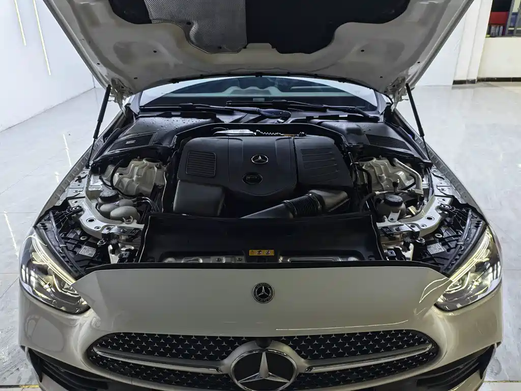 Mercedes-Benz C-Class — миниатюра 18