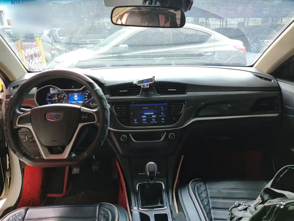 Geely Emgrand — миниатюра 10