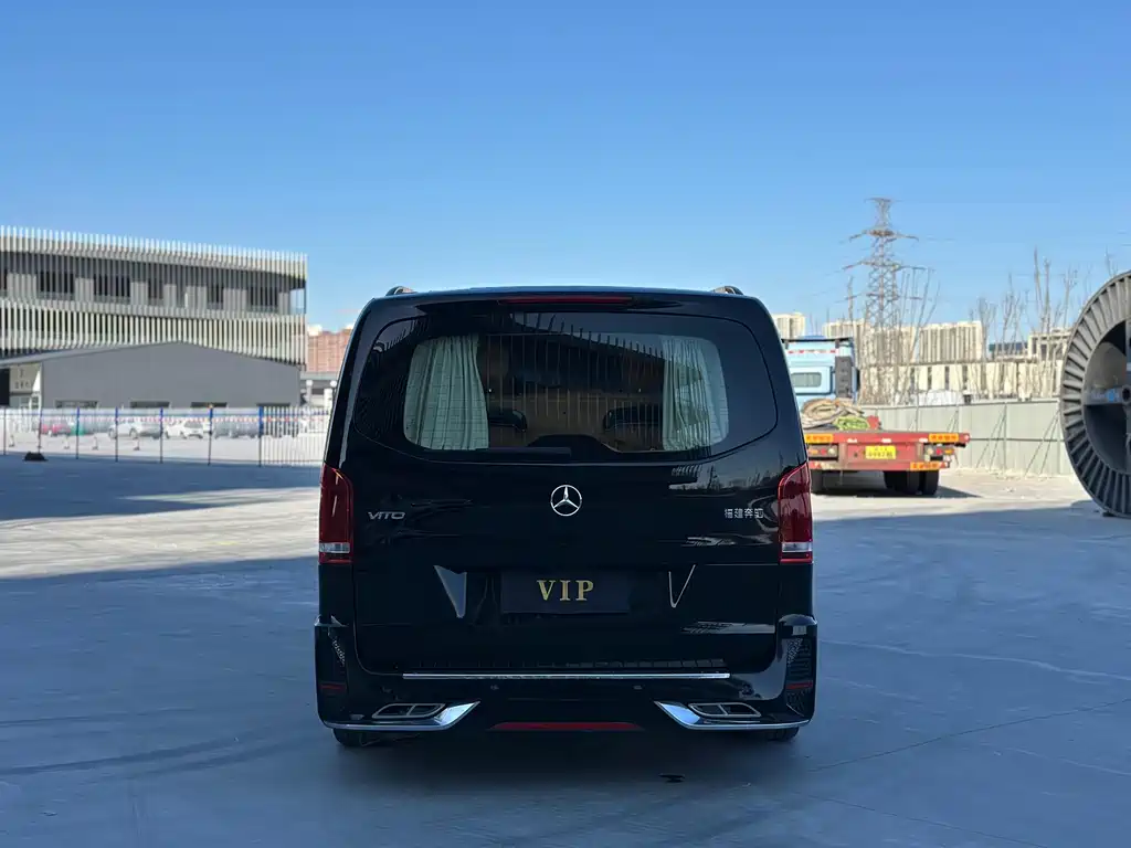 MERCEDES-BENZ VITO