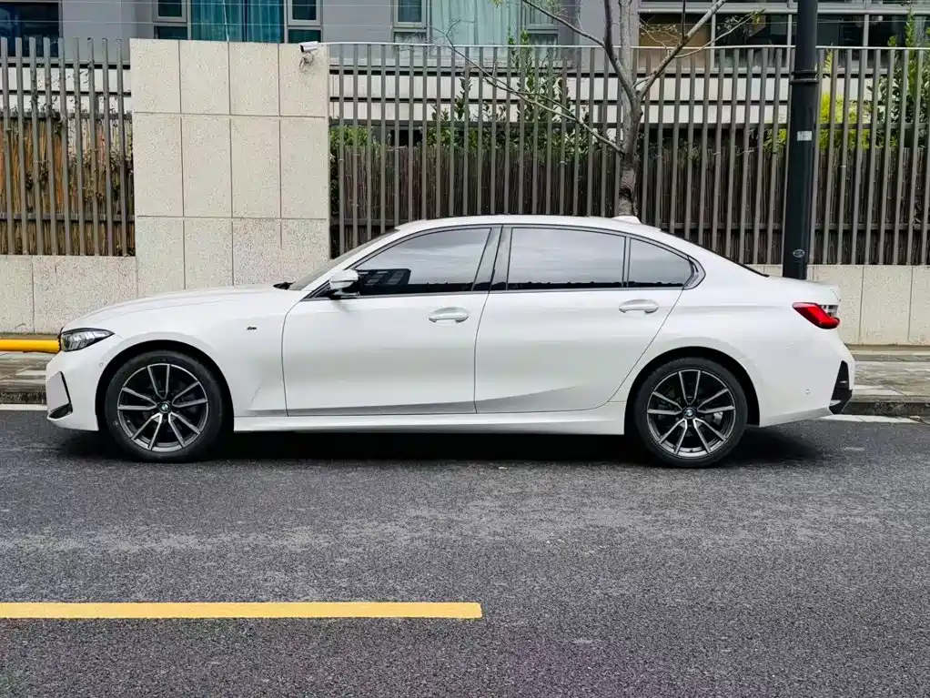 BMW 3 Series — миниатюра 2