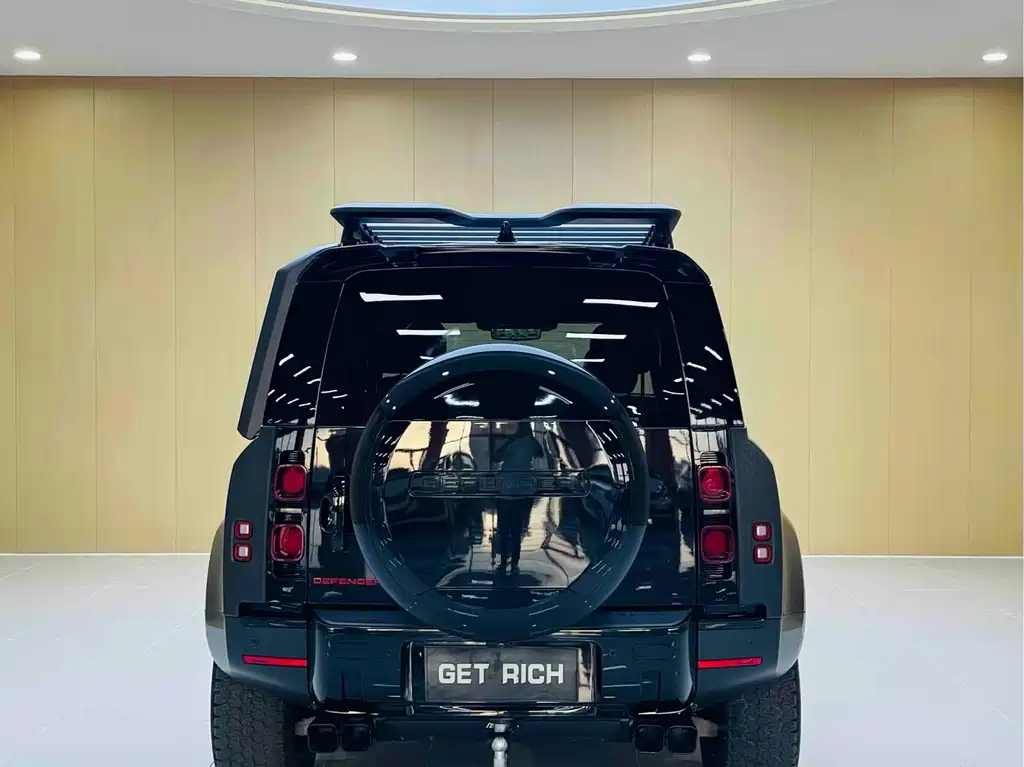 Land Rover Defender — миниатюра 8