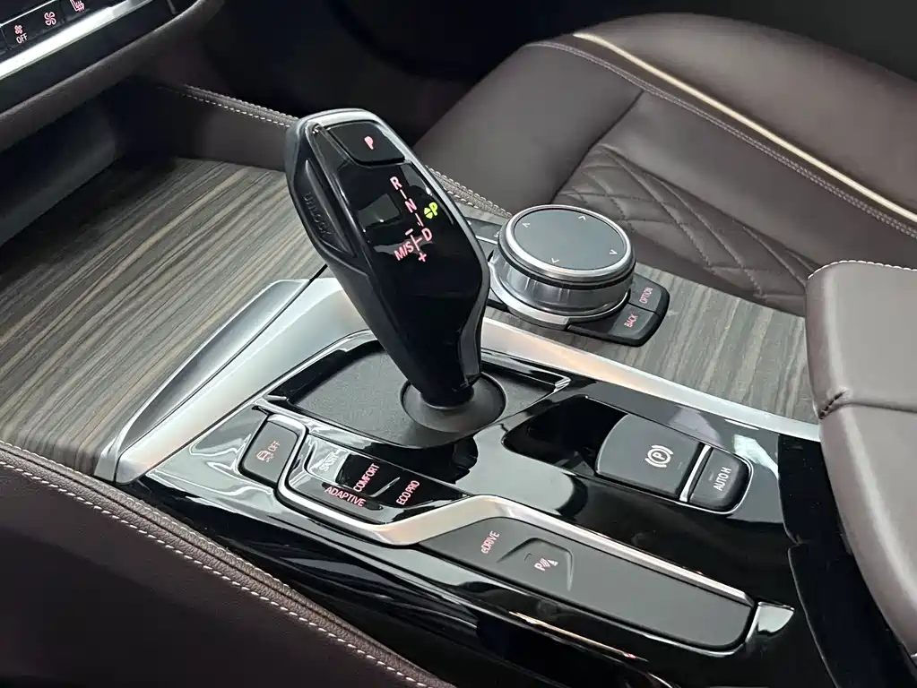 BMW 5 SERIES NEW ENERGY