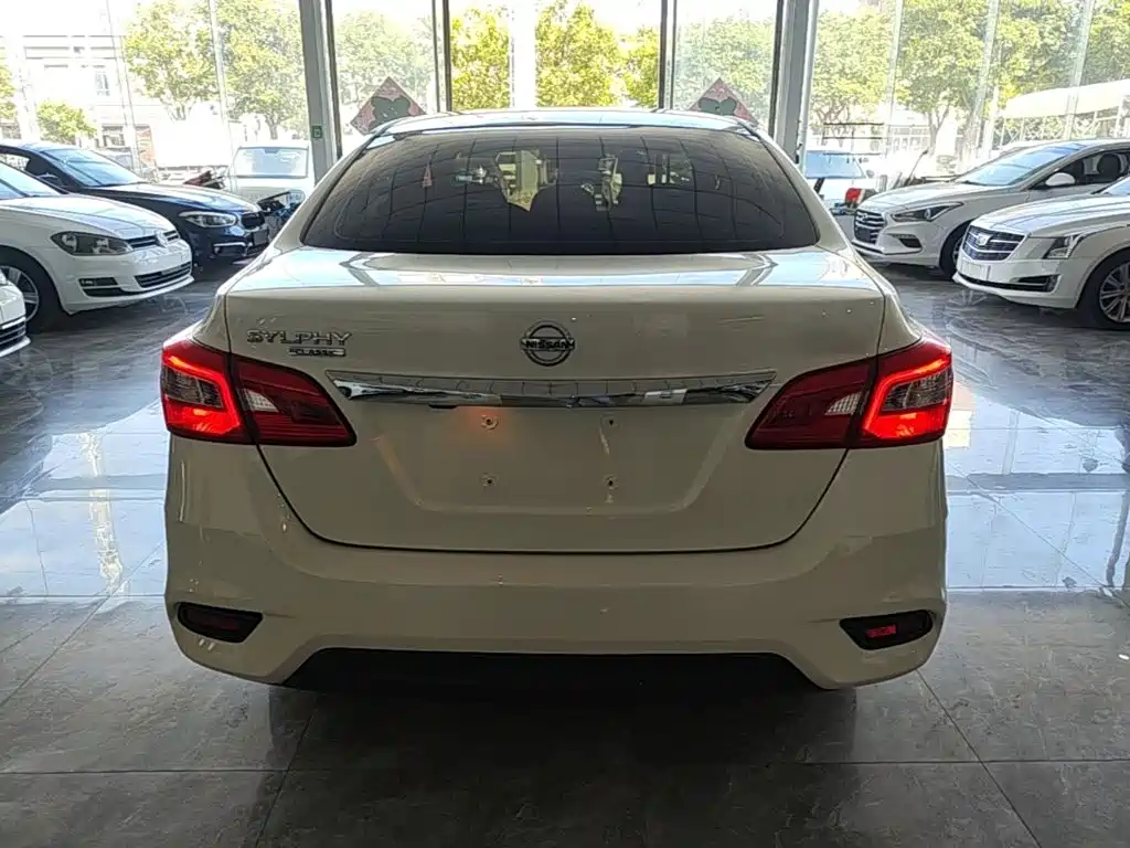 Nissan Sylphy — миниатюра 6