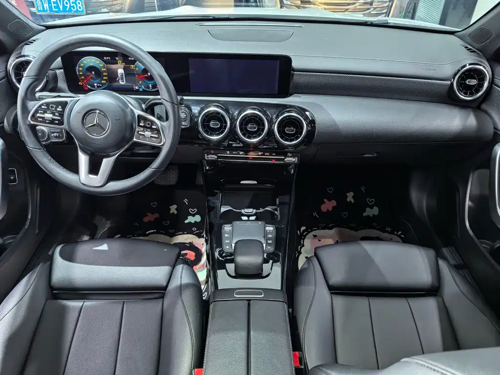 Mercedes-Benz A-Class — миниатюра 5