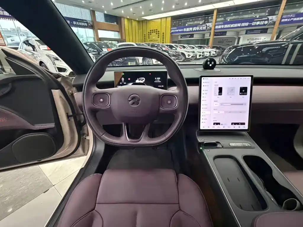 NIO ET5T — миниатюра 9