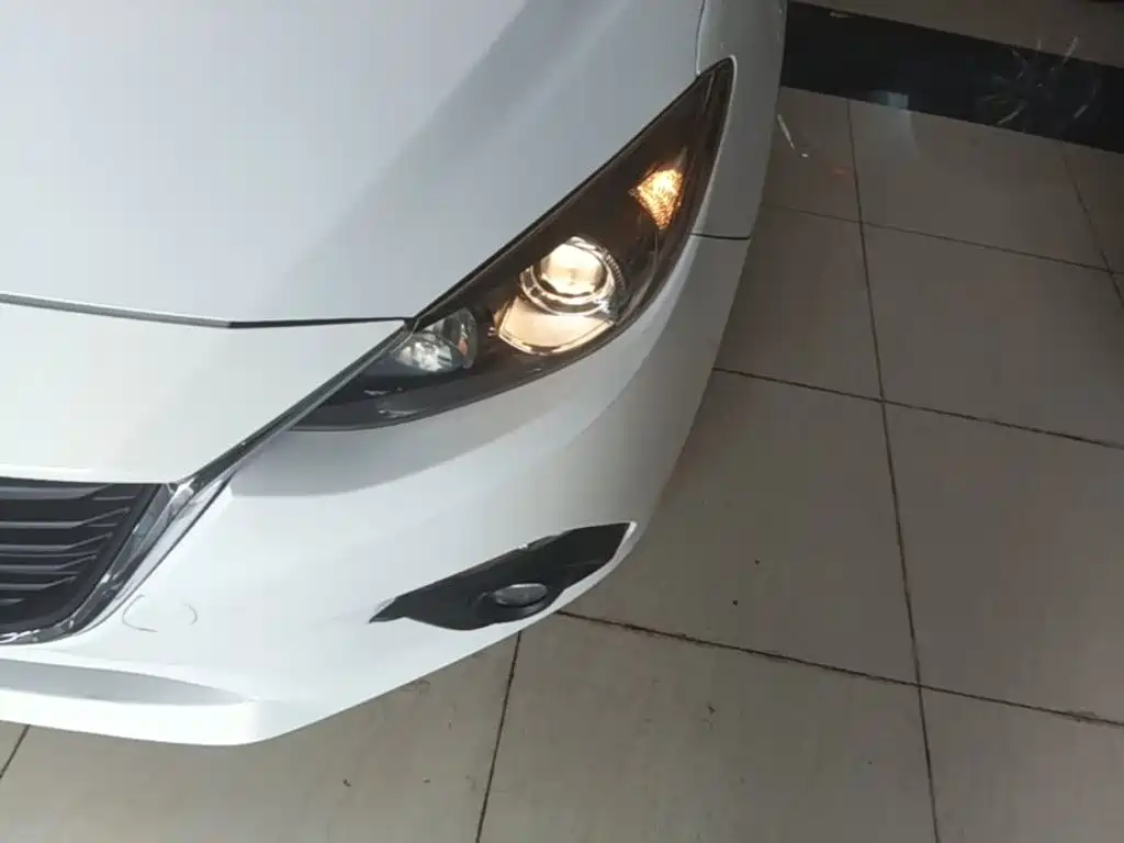Mazda 3 Axela — миниатюра 24