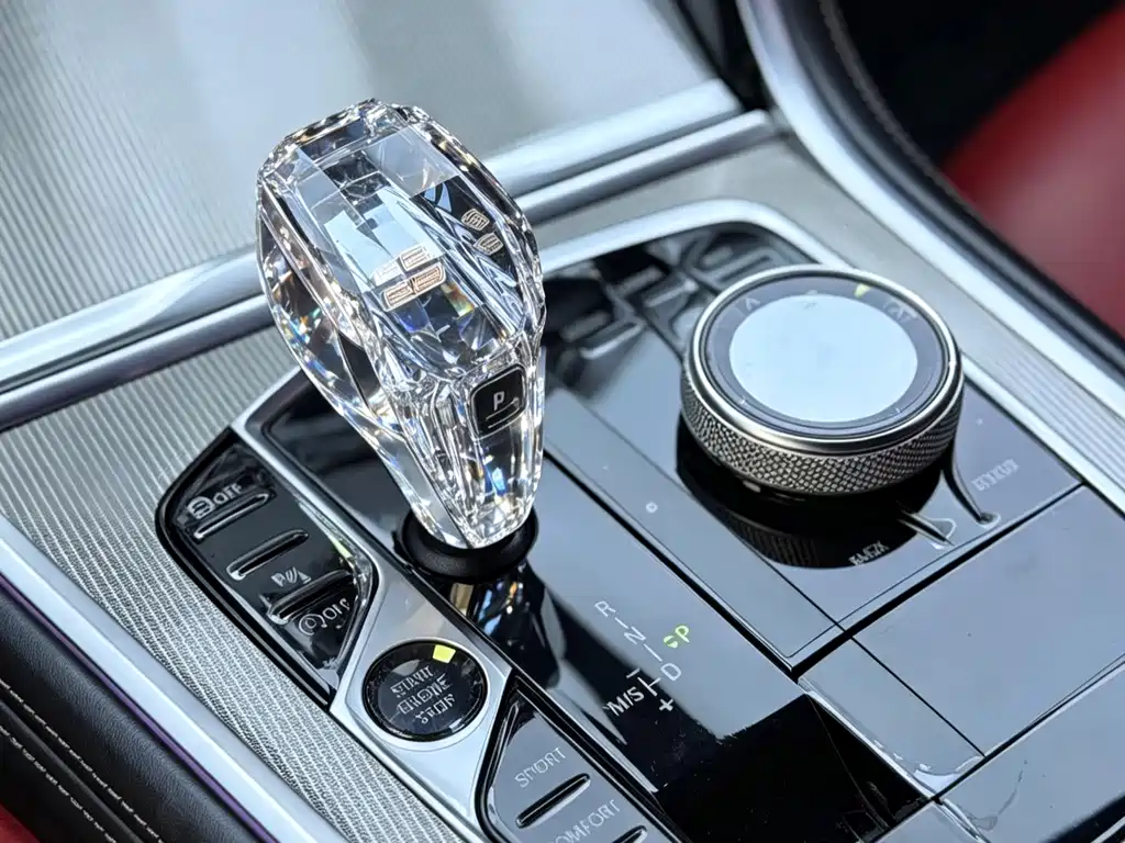 BMW 8 Series — миниатюра 9