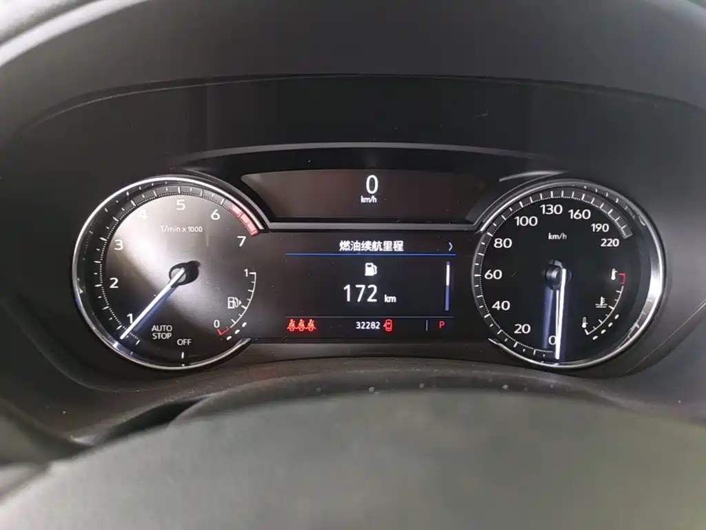 Cadillac XT4 — миниатюра 12