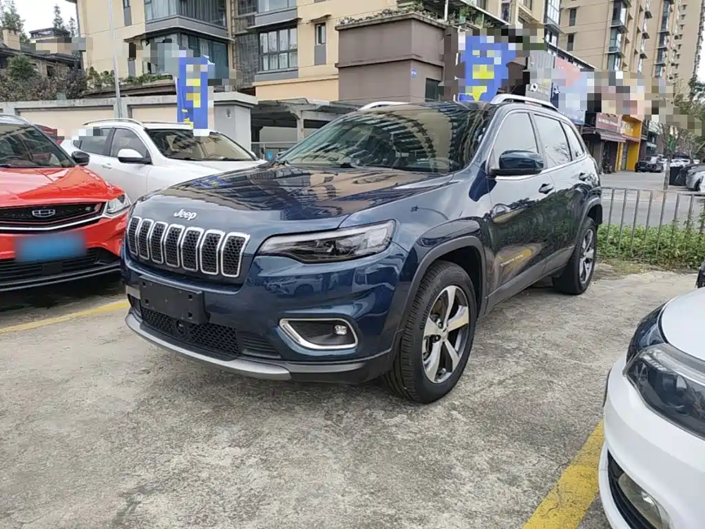 Jeep Cherokee — миниатюра 2