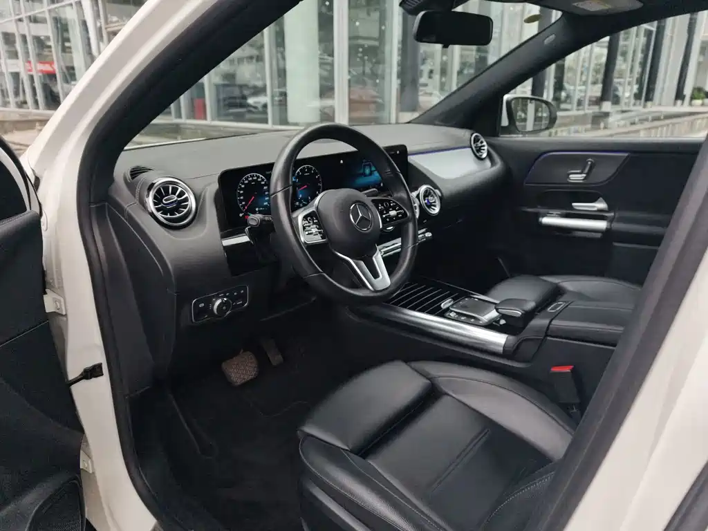 Mercedes-Benz GLA — миниатюра 6
