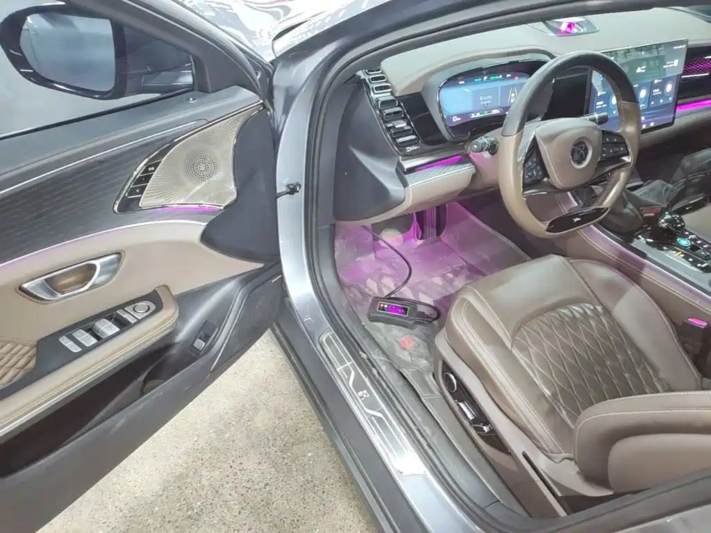 BYD Han — миниатюра 16