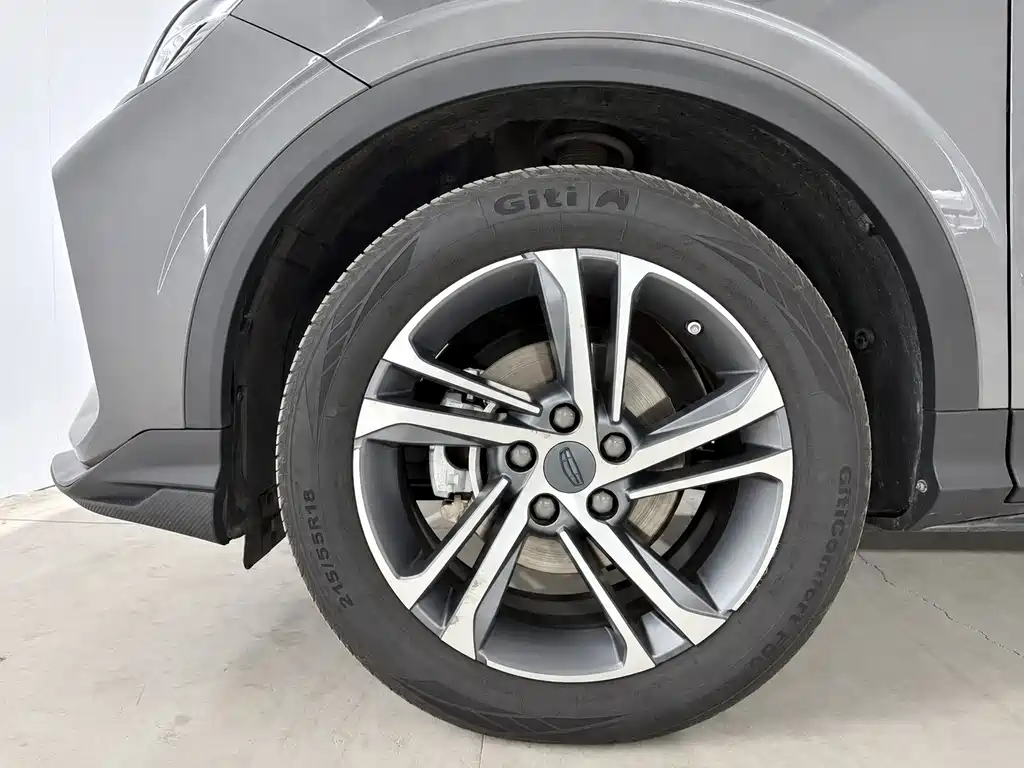 Geely Binyue — миниатюра 14