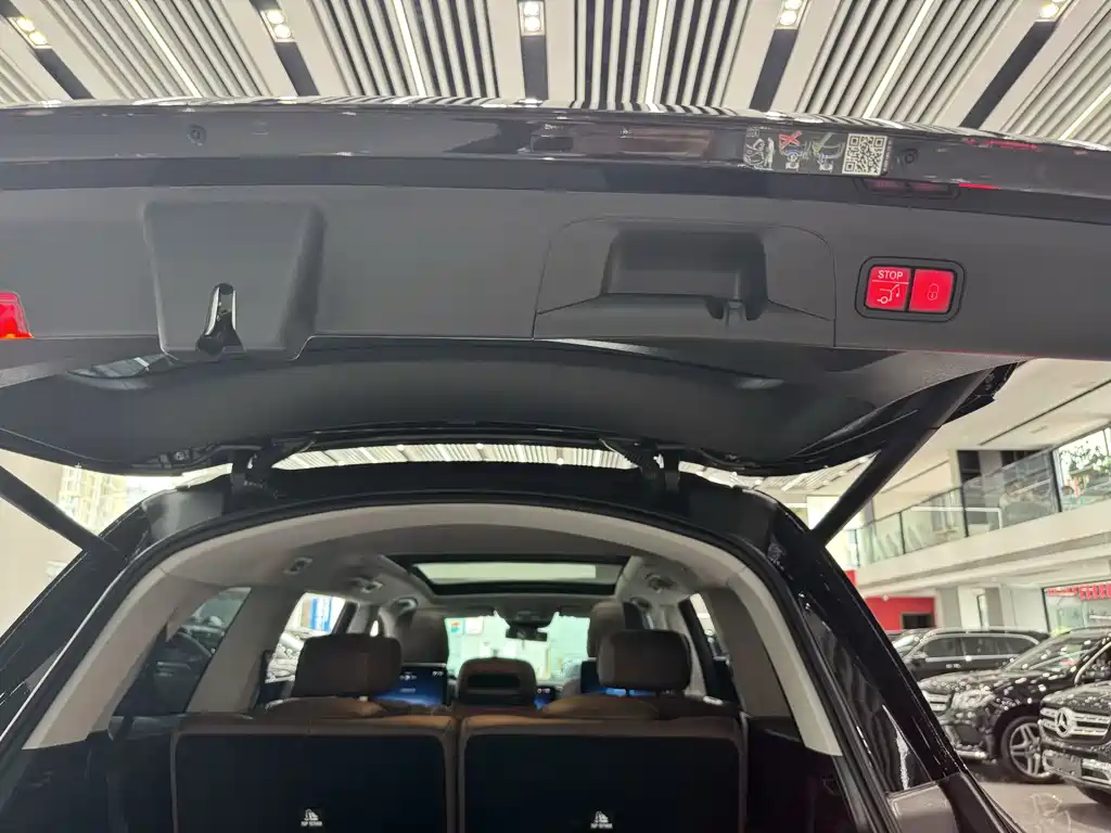 Mercedes-Benz GLS — миниатюра 14