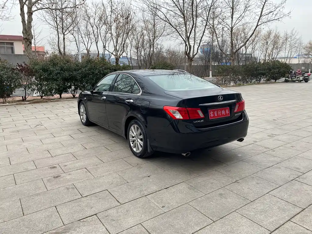 Lexus ES — миниатюра 6