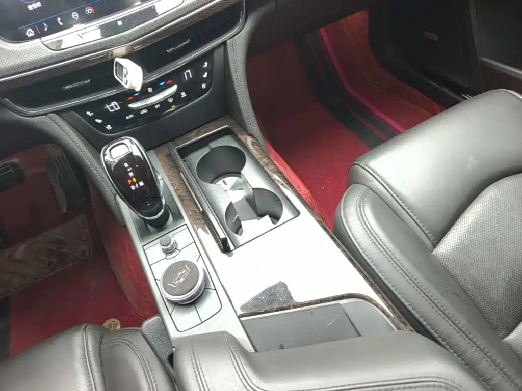 Cadillac CT6 — миниатюра 14