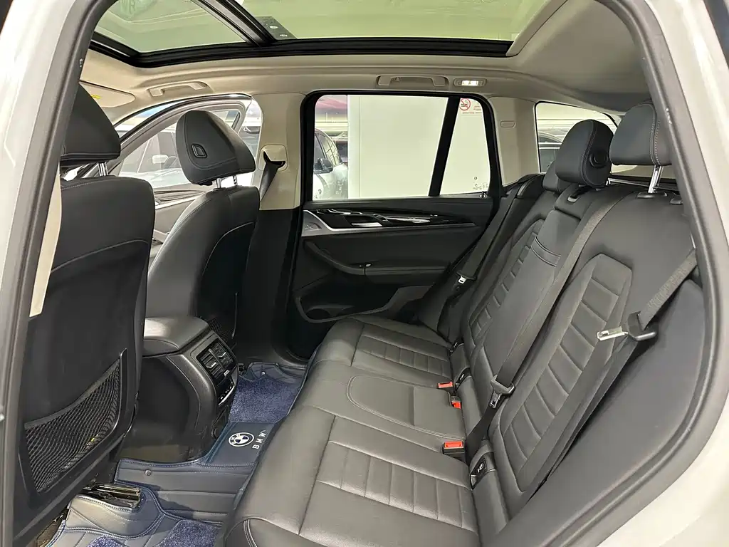 BMW X3 — миниатюра 14