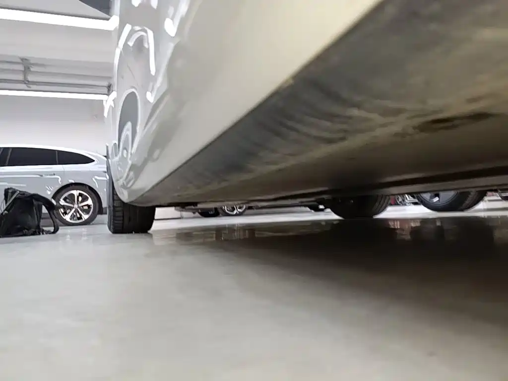 Tesla Model 3 — миниатюра 22