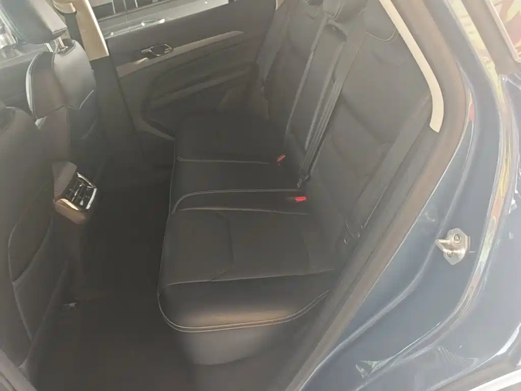 Ford Equator Sport — миниатюра 17