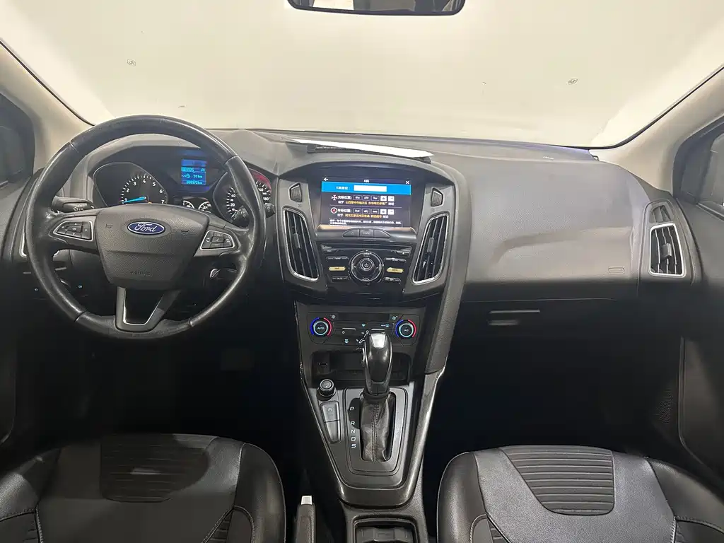 Ford Focus — миниатюра 7