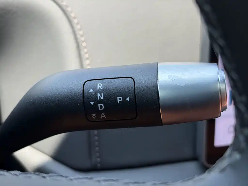 Li Auto Li L8 — миниатюра 15