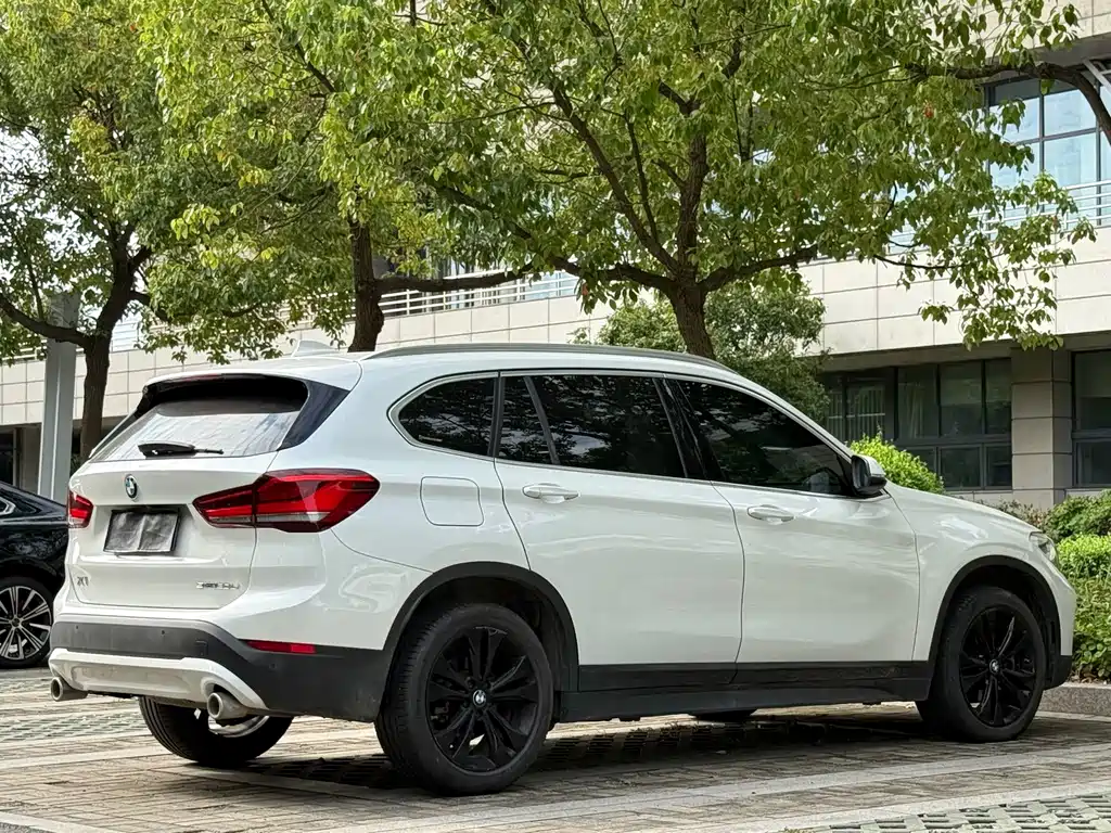 BMW X1 — миниатюра 9