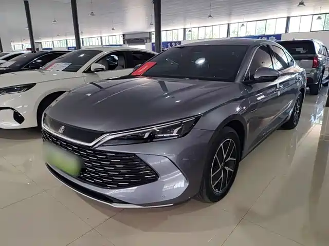 2025 BYD Qin