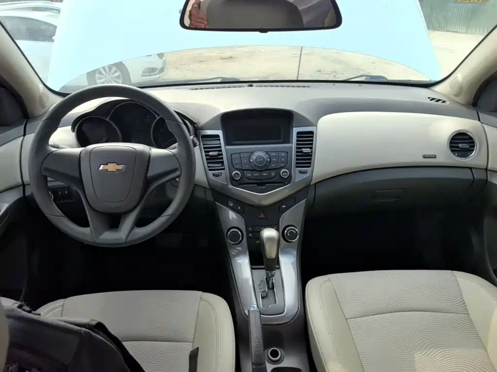 Chevrolet Cruze — миниатюра 10