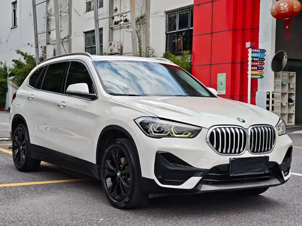 BMW X1 - фото 3
