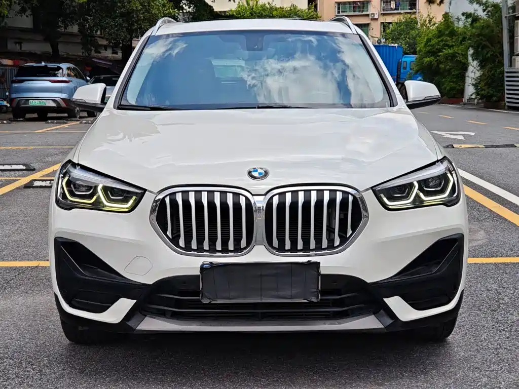 BMW X1 - фото 2