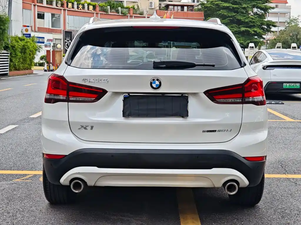 BMW X1 - фото 6