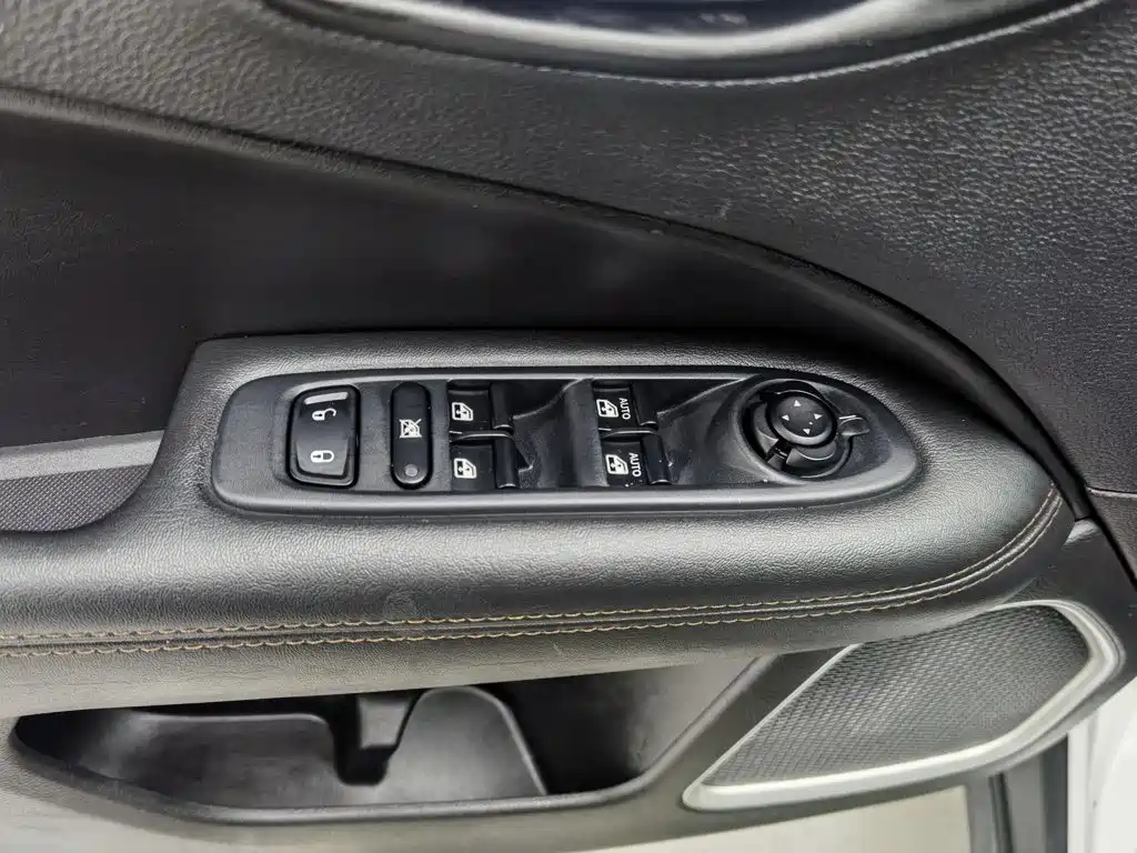 Jeep Compass — миниатюра 9