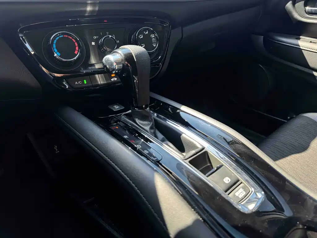 Honda Vezel — миниатюра 14