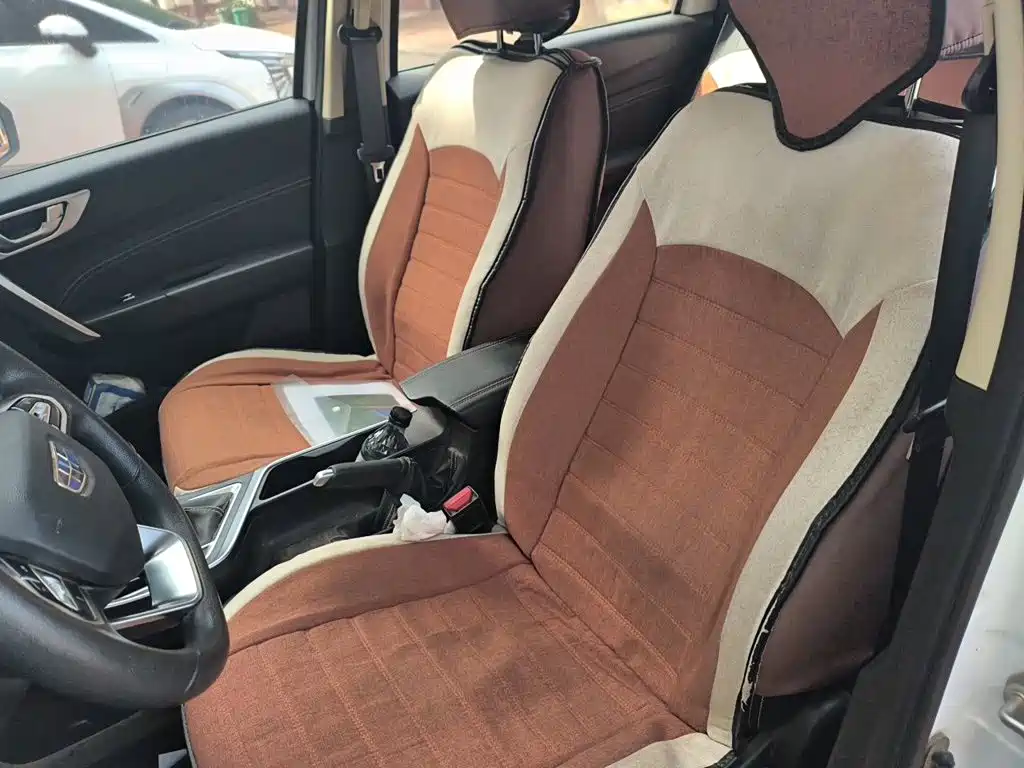 Geely Vision X3 — миниатюра 11
