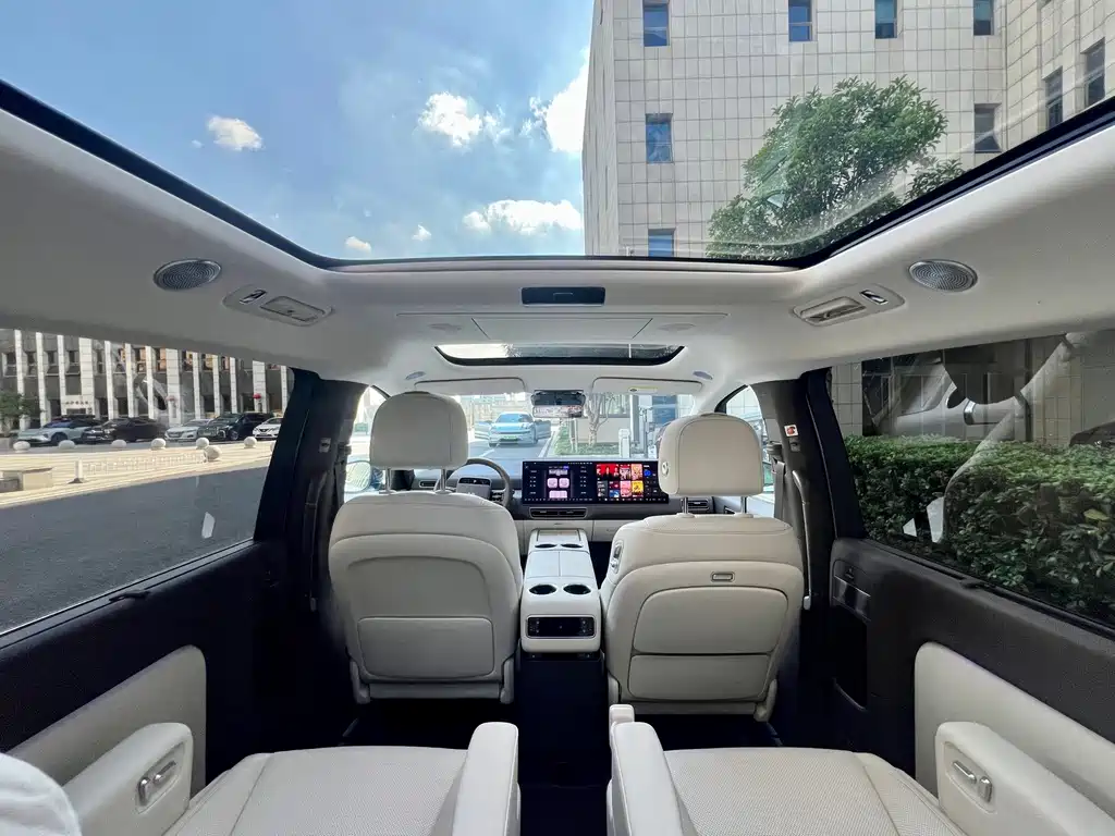 Li Auto Li MEGA — миниатюра 26