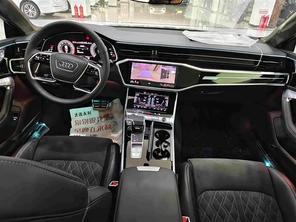 Audi A7L — миниатюра 10