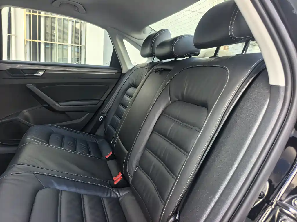 Volkswagen Passat — миниатюра 16