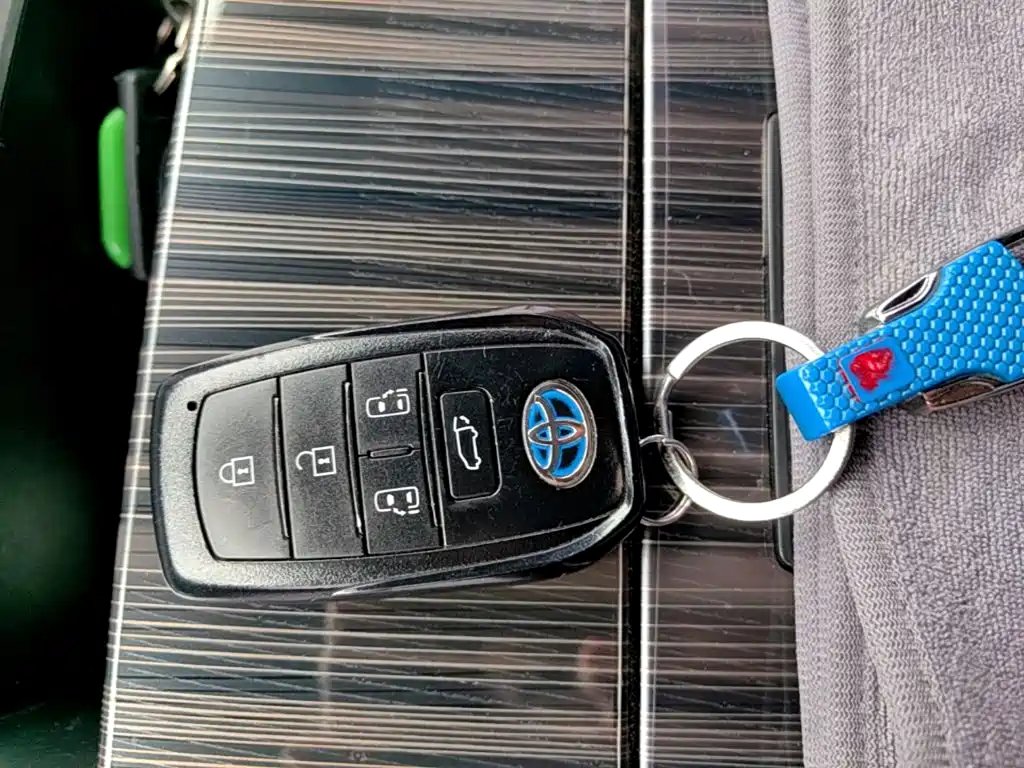 Toyota Sienna — миниатюра 9