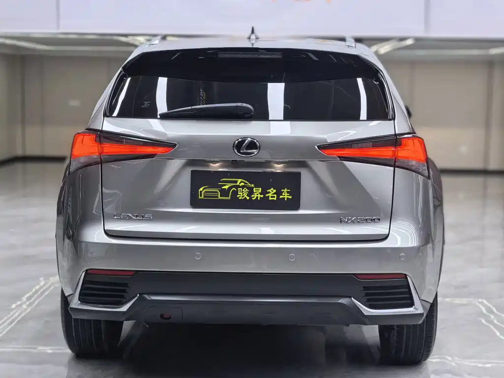 Lexus NX — миниатюра 5