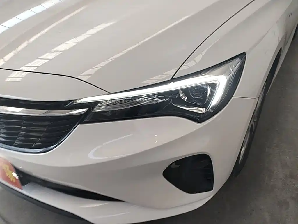 Buick Verano — миниатюра 24