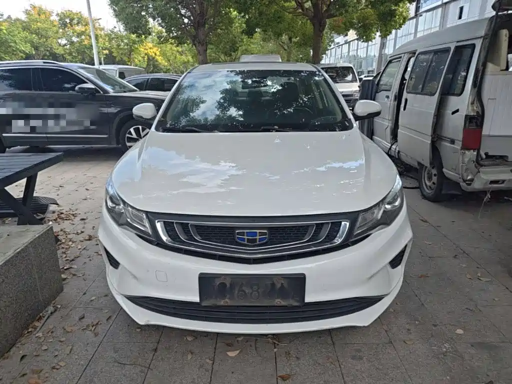 Geely Emgrand GL — миниатюра 3