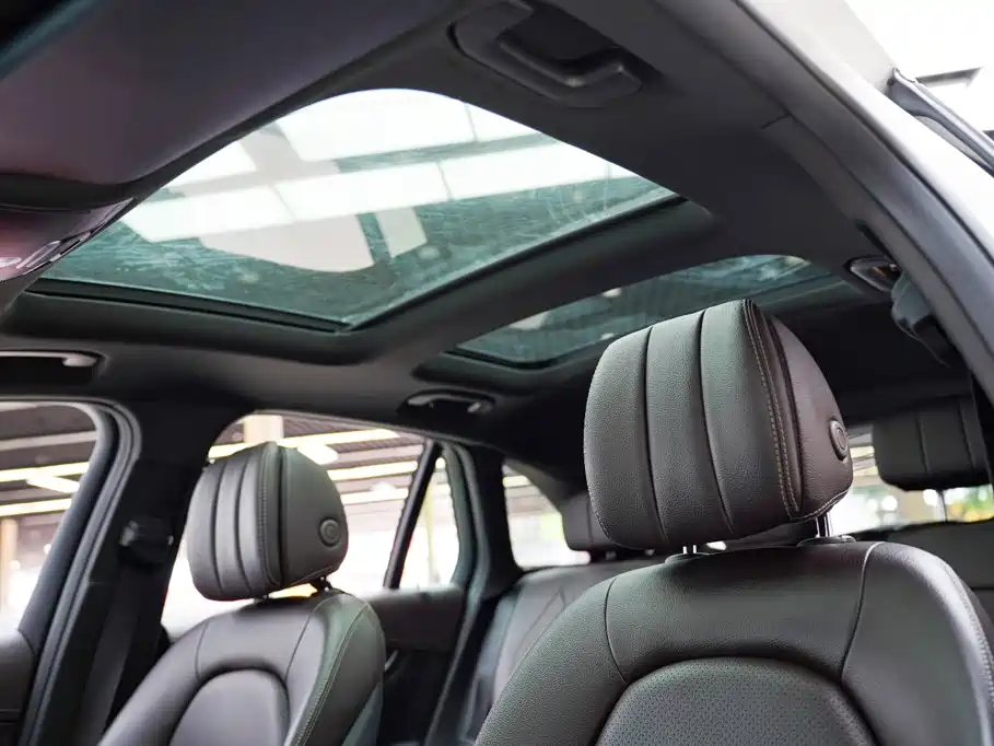 Mercedes-Benz GLC — миниатюра 14