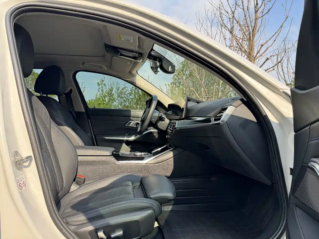 BMW i3 — миниатюра 11