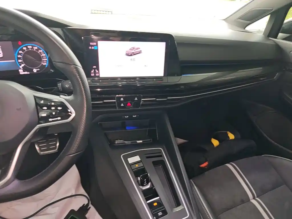 Volkswagen Golf — миниатюра 13