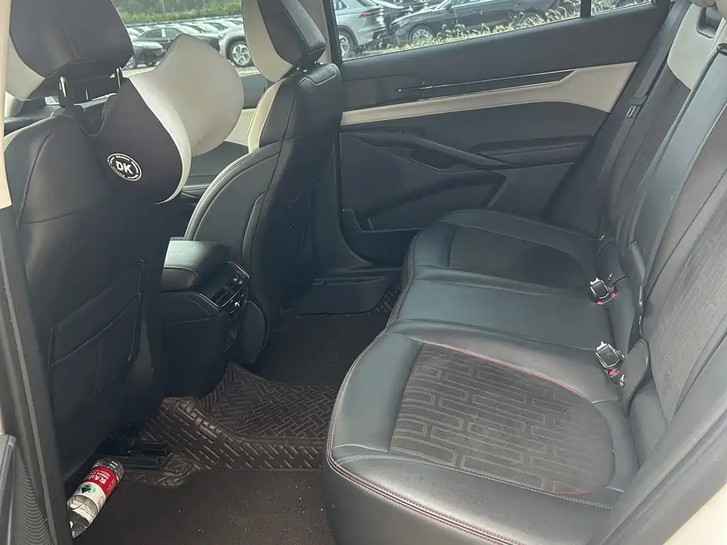 Ford Mondeo — миниатюра 5